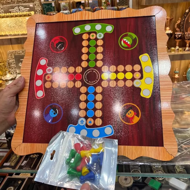 صفحه شطرنج و منچ 4 نفره