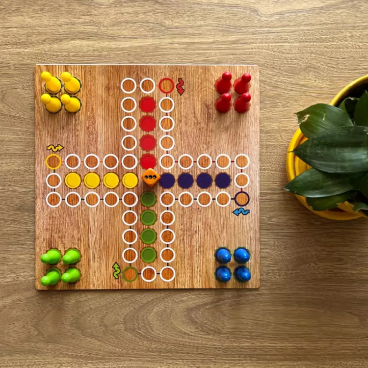 خرید منچ و مارپله