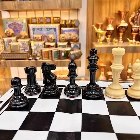 خرید شطرنج پلاستیک فشرده