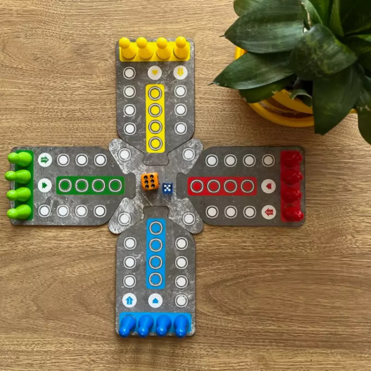 خرید منچ پازلی ۴ نفره و ۶ نفره