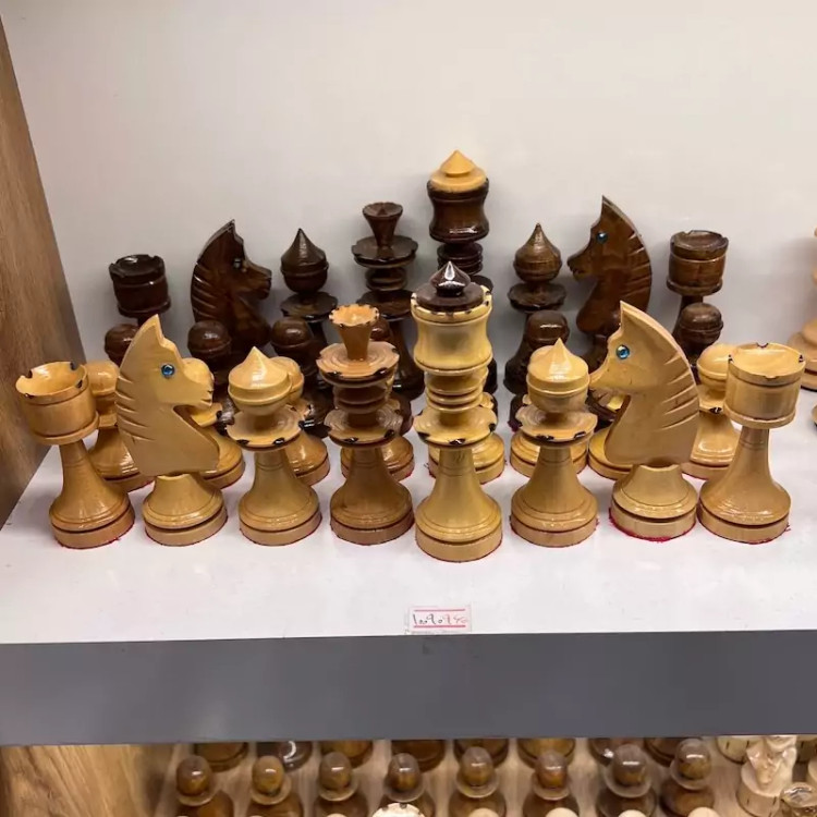 مهره شطرنج چوب گردو