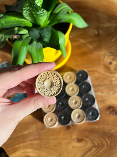 خرید مهره تخته نرد چوب گردو منبت کاری شده