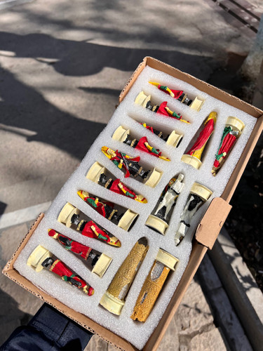 خرید مهره شطرنج پلی استری رنگی نقاشی شده